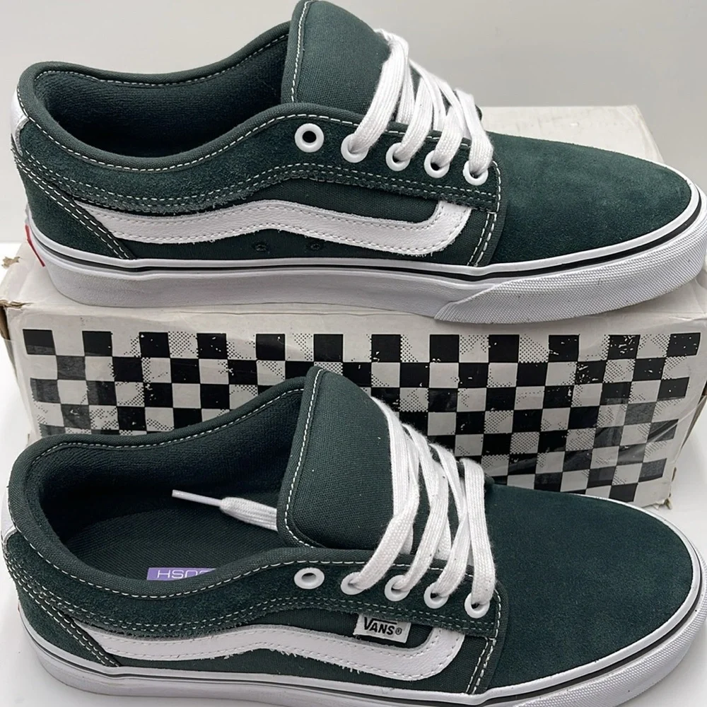 Vans Men’s Kyle Walker
Navy/Stv Navy
VN0A5JIENGJ
Sneakers - Picture 2 of 16